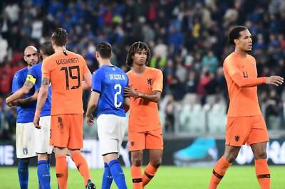Nathan Ake Strike Gives Dutch 1-1 Draw Against 10-man Italy