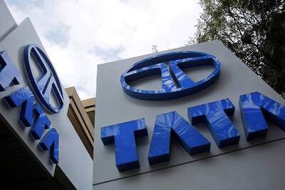 Tata Motors Q1 Net Loss Narrows to Rs 4,450 Crore