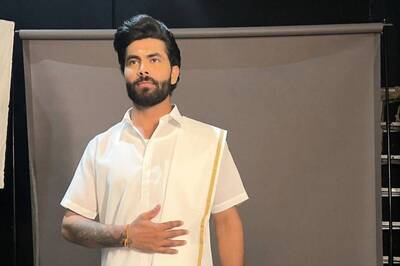 CSK Fans Love Ravindra Jadeja's Latest Photo in Traditional Tamil Attire