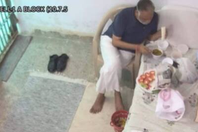 After 'Massage', Satyendar Jain Served Fruits, Proper Meal in Cell; BJP Shares New Video