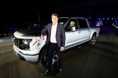 Ford CEO Says US Needs To Regulate Automated Driving Systems