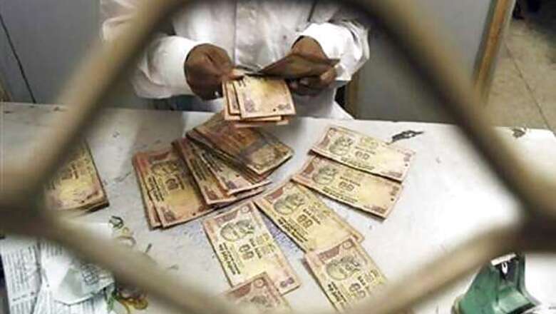 Kerala: UDF MLA raises corruption charges against PWD Minister's personal staff