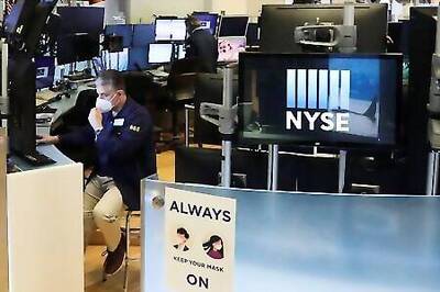 Wall Street falls after historic GDP slump, Trump suggests election delay