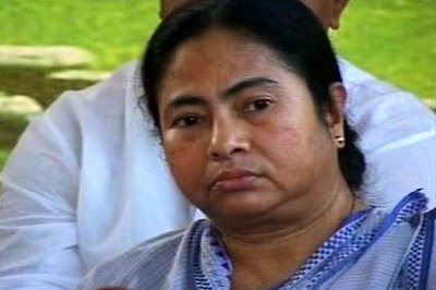 Mamata woos industrialists to invest in Bengal