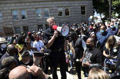 Los Angeles Police Get Approval to Record, Store Footage of Protests, Gatherings: Report