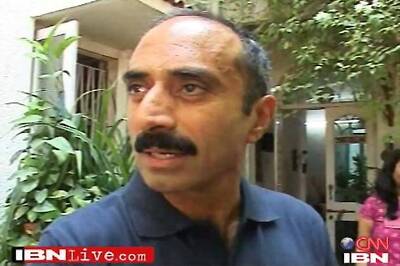 Bhatt gets relief from Guj HC in 1990 atrocity case