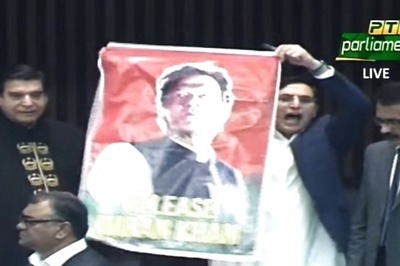 'For The Sake of Democracy...': US Lawmakers Urge Biden Not to Recognise New Pakistan Govt