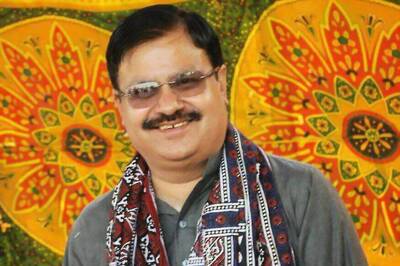 Meet Pakistan's First Hindu Candidate Mahesh Kumar Malani to Win on General Seat