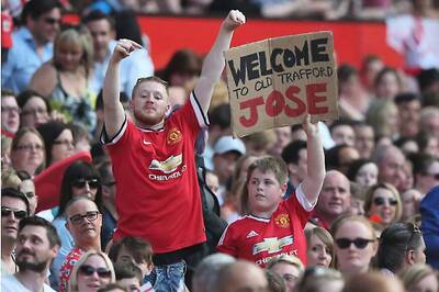 Old Trafford Gives Jose Mourinho Noisy Welcome