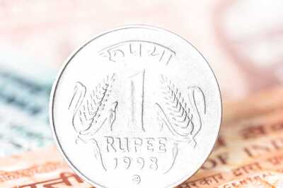 Rupee Falls 20 Paise to Close at 79.84 Against US Dollar