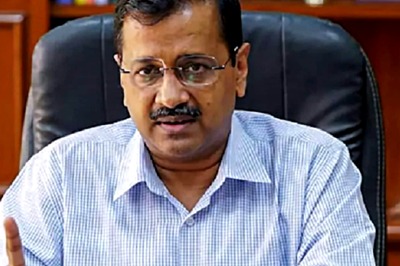 LG Holding 'Parallel' Meetings with Officials 'Behind Back' of Elected Govt, Alleges Delhi CM