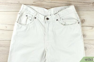 The Best Way to Tie-Dye Your Pants Yourself