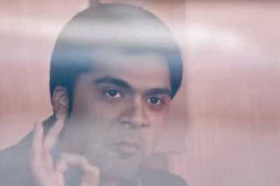 Karan Johar praises 'Kaaka Muttai', says it moved him