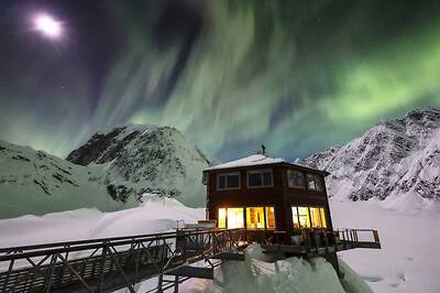Luxury Chalet to Open on Peak of Alaskan Glacier