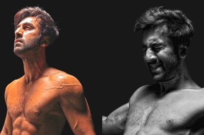 Ranbir Kapoor Sets Internet On Fire As He Flashes Washboard Abs in Unseen Pics from Brahmastra