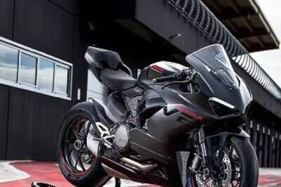 Ducati Panigale V2 Dark Edition Launched in India, Features Price Tag of Rs  20.98 Lakh