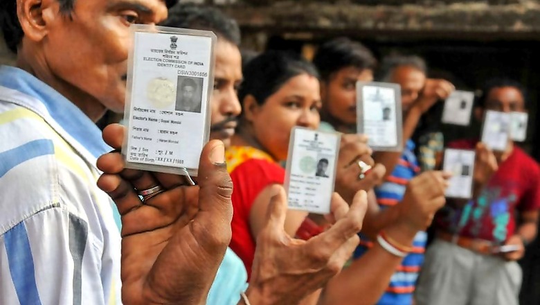 Opposition Alleges EVM Malfunction in 'Hundreds' in UP, Maharashtra Bypoll, EC Rubbishes Claim as 'Exaggeration'