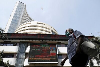 Sensex Rebounds 320.33 Points in Early Trade Led by Bank, IT Stocks; Nifty Surges 86.75 Points