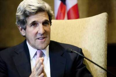 Iraq must stop weapons from flowing into Syria, says John Kerry