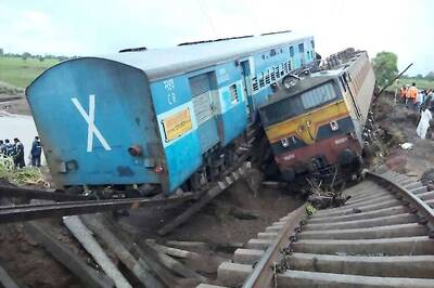 Live: Madhya Pradesh CM to visit Kamayani & Janata Express trains derailment spot, death toll 30