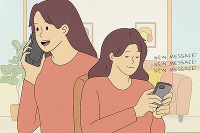 18 Signs That He’s Missing You (And How to Deal With It)