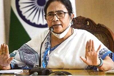 Mamata to Remodel Her Cabinet Today: New Faces to Be Drafted, Some Promotions, And Heads Set to Roll