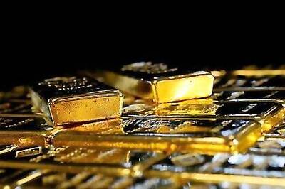 Gold Hits One-week High On Dollar Weakness; ECB Meet In Focus