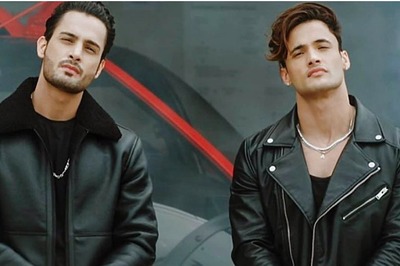 Bigg Boss 15: Simba Nagpal Says Umar Riaz is Living in Shadow of Younger Brother Asim Riaz