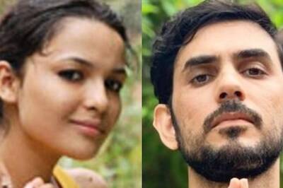 Shah Rukh Khan's Chak De India Co-star Chitranshi Rawat to Tie the Knot With BF Dhruvaditya