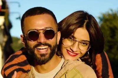 Sonam Kapoor Receives The Sweetest Anniversary Wish From Anand Ahuja, Dad Anil Kapoor Reacts