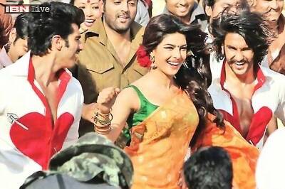 Ranveer, Arjun, Priyanka to promote 'Gunday' in DIFF