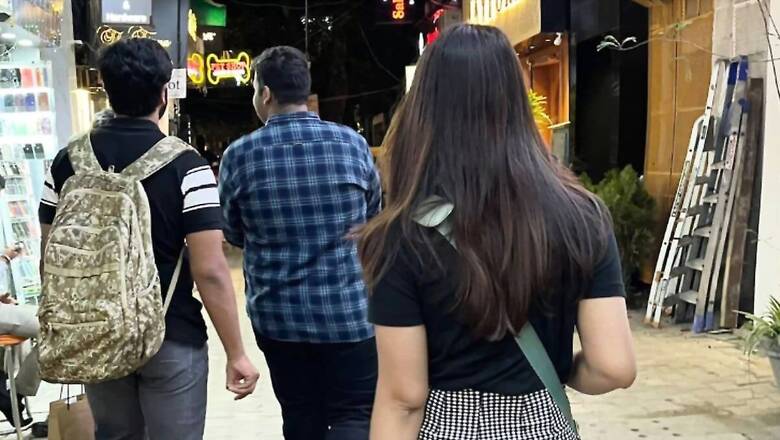 This Girl Asked Internet to 'Remove Boys' from Her Pic and Twitter Arrived With Mad Editing Skills