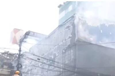 WATCH | Massive Fire Breaks Out at Kolkata Restaurant, No One Injured