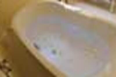 90-yr-old woman rescued after three days in bathtub