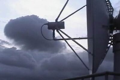 Cyclone Laila weakens, but threat remains