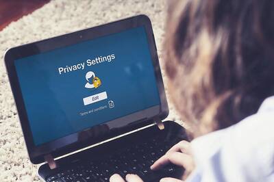 International Women’s Day 2024: Prioritize Your Safety with These WhatsApp and Social Media Tips