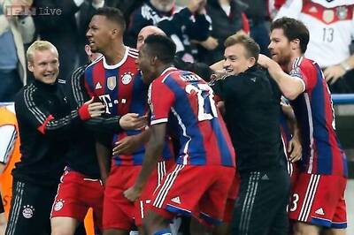 Germans draw first blood in rivalry with English foes