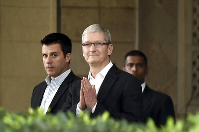 Tim Cook Reaches Delhi, Visits Apple Office, iStore