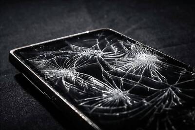 How they are strengthening the smartphone's weakest spot - the screen