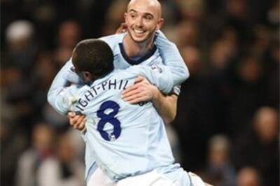 Manchester City dent Aston Villa's top four hopes