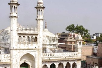 SC to Hear Plea Challenging Scientific Probe of 'Shivling' Found Inside Gyanvapi Mosque Today