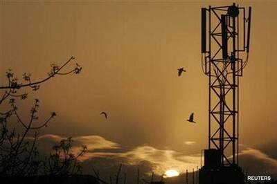 Second day of spectrum auction ends; bids grow to Rs 65,000 crore