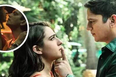 Vijay Varma-Sara Ali Khan Opens Up About Their On-screen Chemistry In Murder Mubarak
