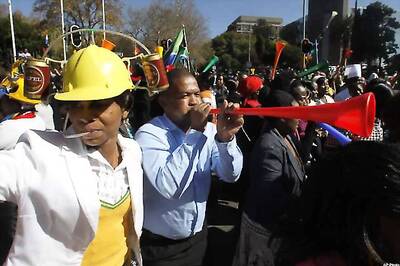 No chants, no nuance equals no atmosphere