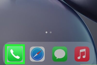 How to Add Favorites on WhatsApp