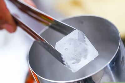 How to Make a Grinch Cocktail