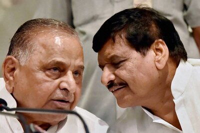 Akhilesh Yadav Sacks Shivpal Yadav, Three Other Ministers From Cabinet