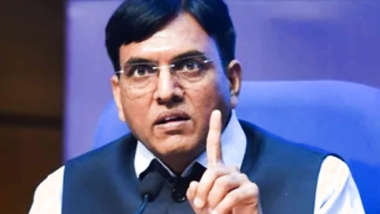 Knock Every Door, Complete 100% Vaccination of 1st Dose on Mission Mode: Mandaviya to States/UTs