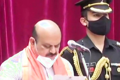 Bommai Inducts 29 Ministers, No Berth to Yeddyurappa’s son Vijayendra, His Rivals