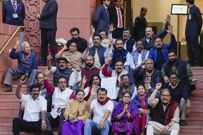 Parl Privileges Panel Revokes Suspension of 14 MPs of Both Houses Over Parl Security Breach Ruckus